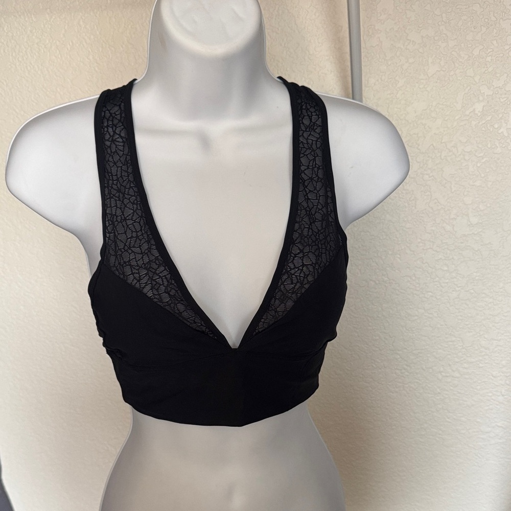 lululemon athletica Black Lace-Trim Deep V Sports Bralette